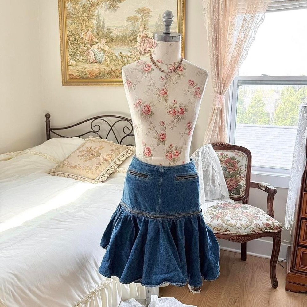 90s Lisa and Scott denim convertible zip skirt size 8